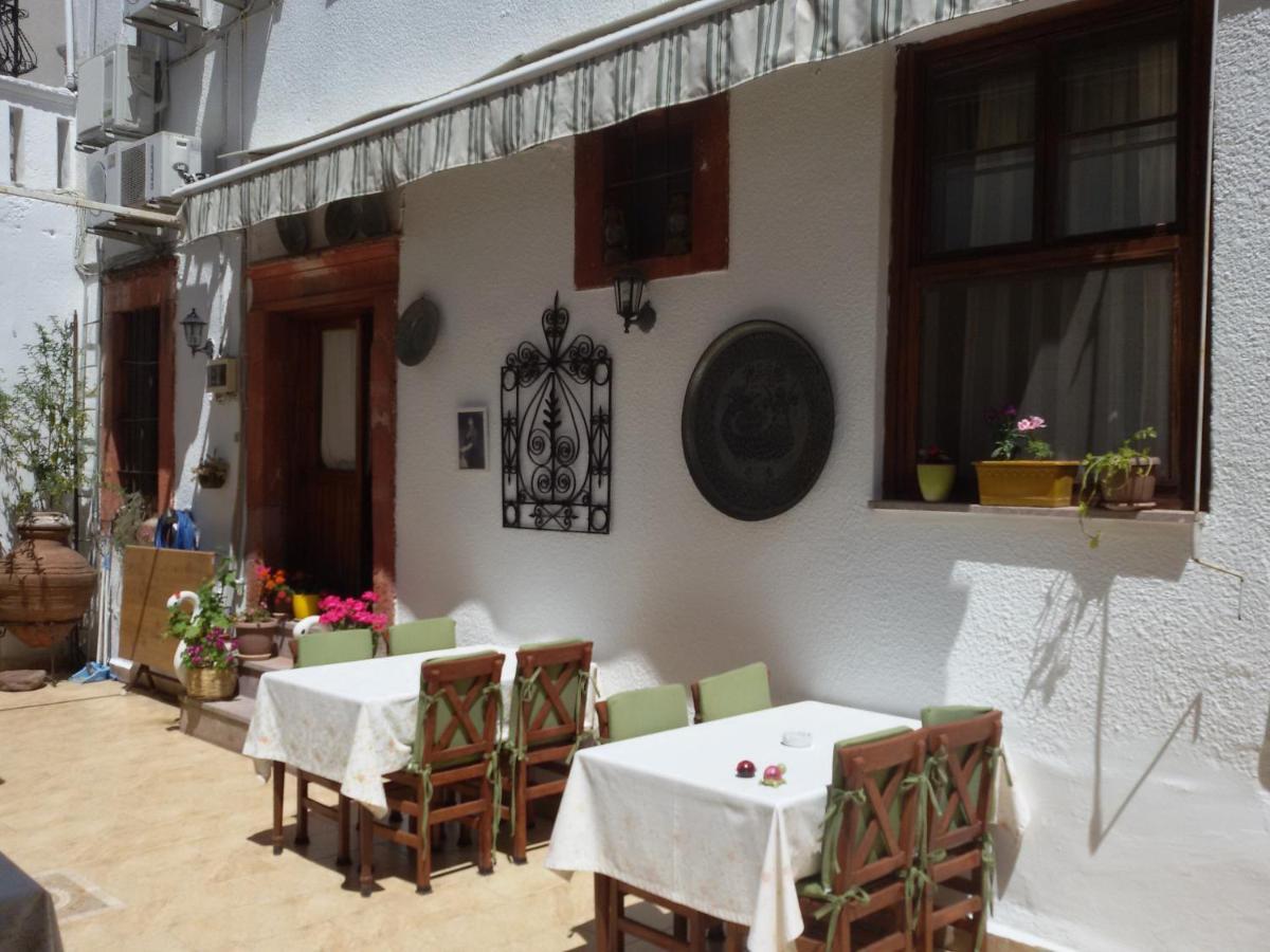 Bonjour Pension Ayvalik Exterior photo